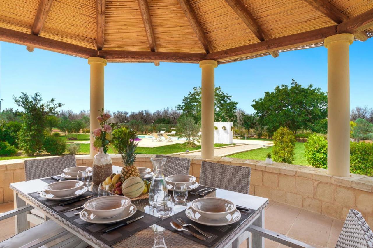 Villa Li Furneddhri Casarano Exterior foto